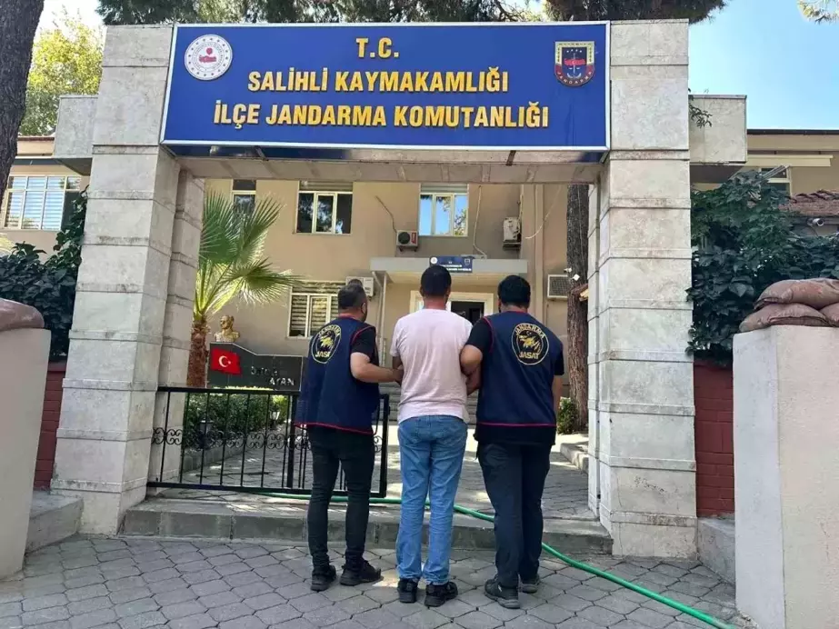 Manisa'da aranan hükümlü yakalandı