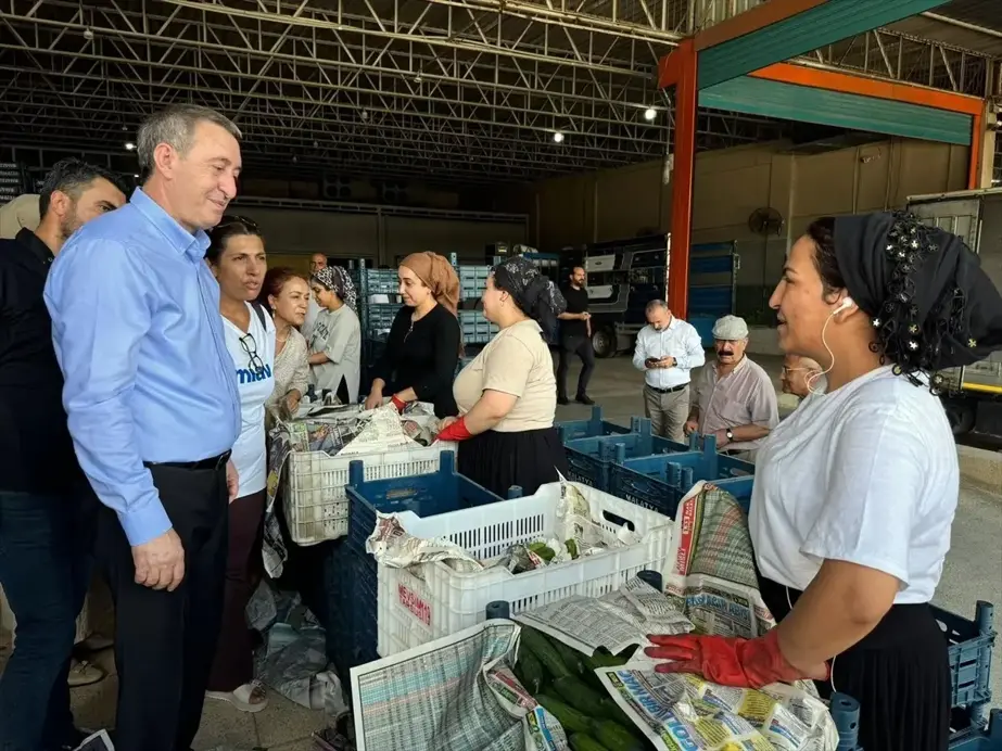 Tuncer Bakırhan Mersin'de Ekmek ve Adalet Buluşmaları Gerçekleştirdi