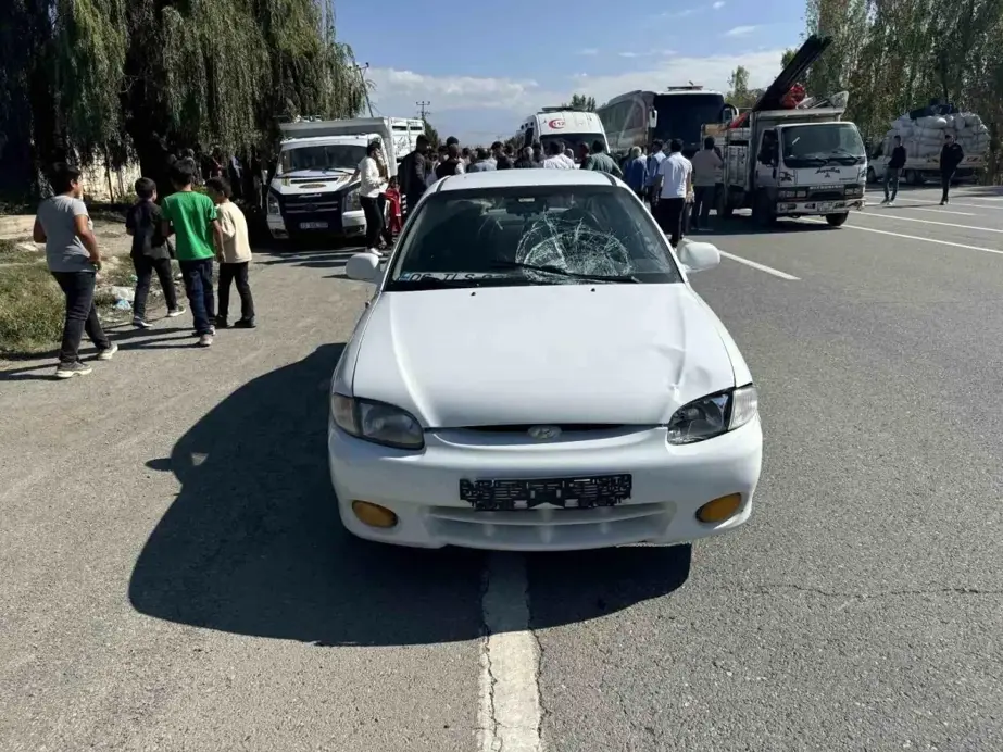 Iğdır’da Çocuğa Otomobil Çarptı, Hastaneye Kaldırıldı