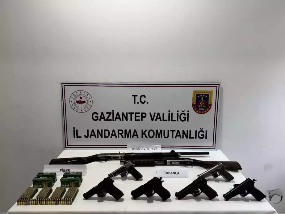 Gaziantep'te Kaçak Silah Operasyonunda 5 Gözaltı