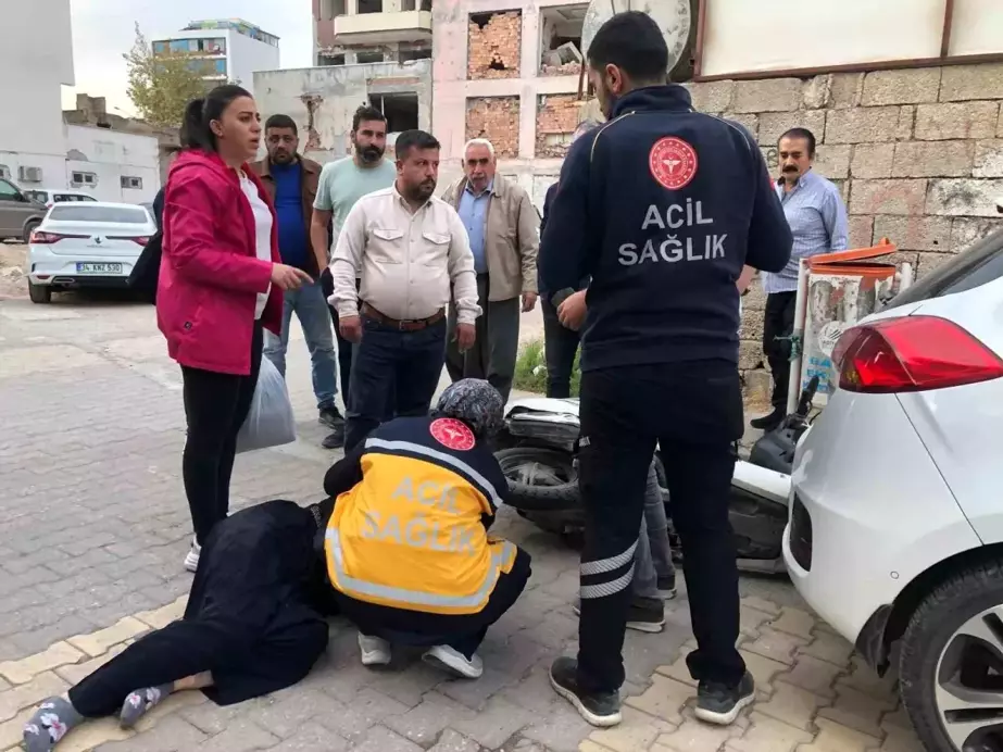 Adıyaman'da Otomobil ve Motosiklet Çarpıştı: 2 Yaralı