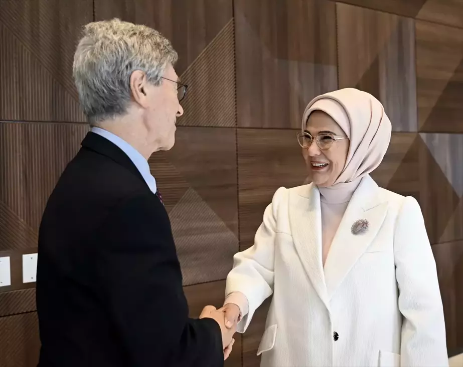 Emine Erdoğan ve Jeffrey Sachs'tan Küresel Sıfır Atık İyi Niyet Beyanı'na İmza