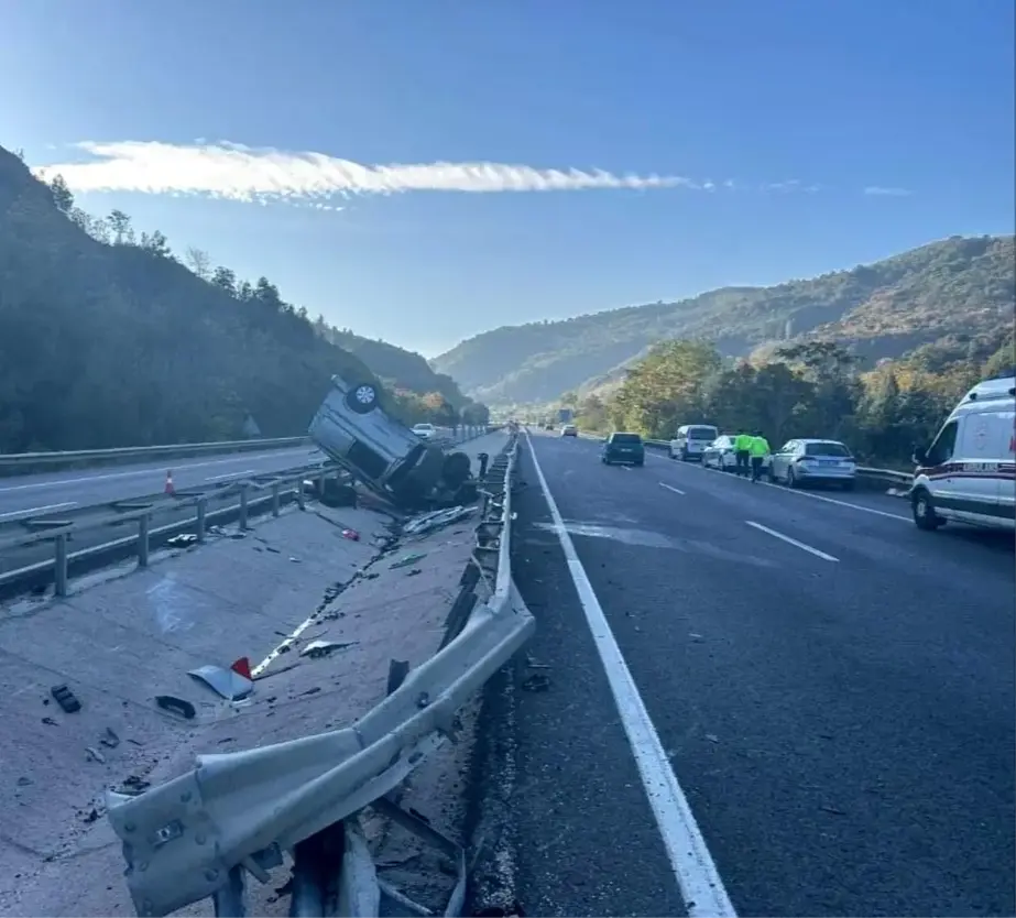 Bilecik'te Trafik Kazası: 2 Yaralı