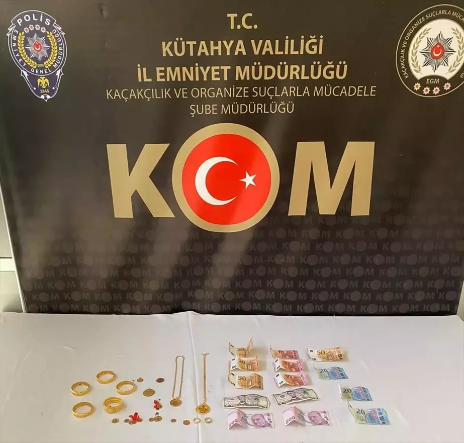 Kütahya'da Dolandırıcılıkla Tutuklanan Şüpheli Yalova'da Yakalandı