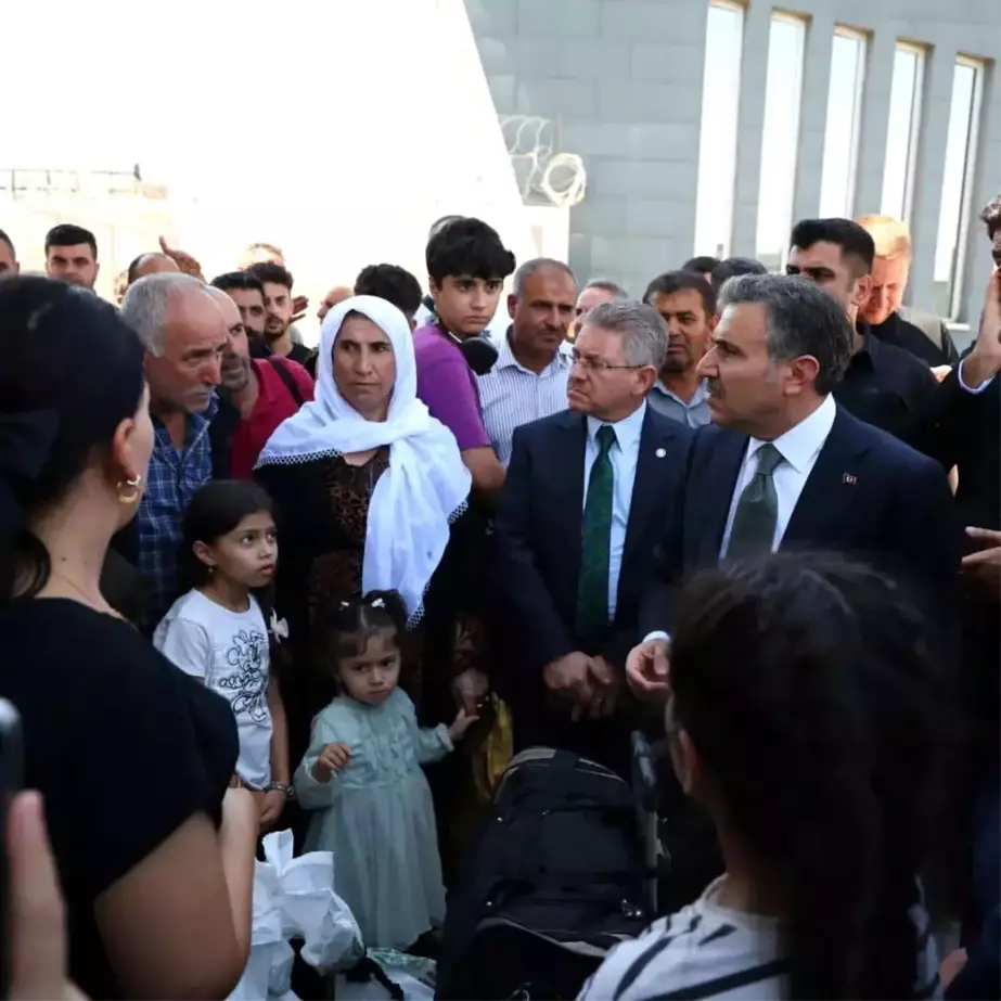 Şırnak Valisi Habur Sınır Kapısında Vatandaşlarla Buluştu