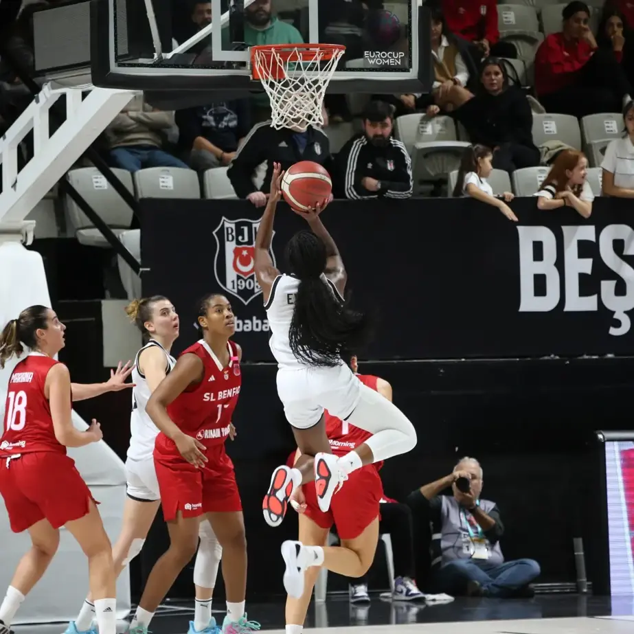 Beşiktaş Kadın Basketbol Takımı, Benfica'yı Farkla Geçti