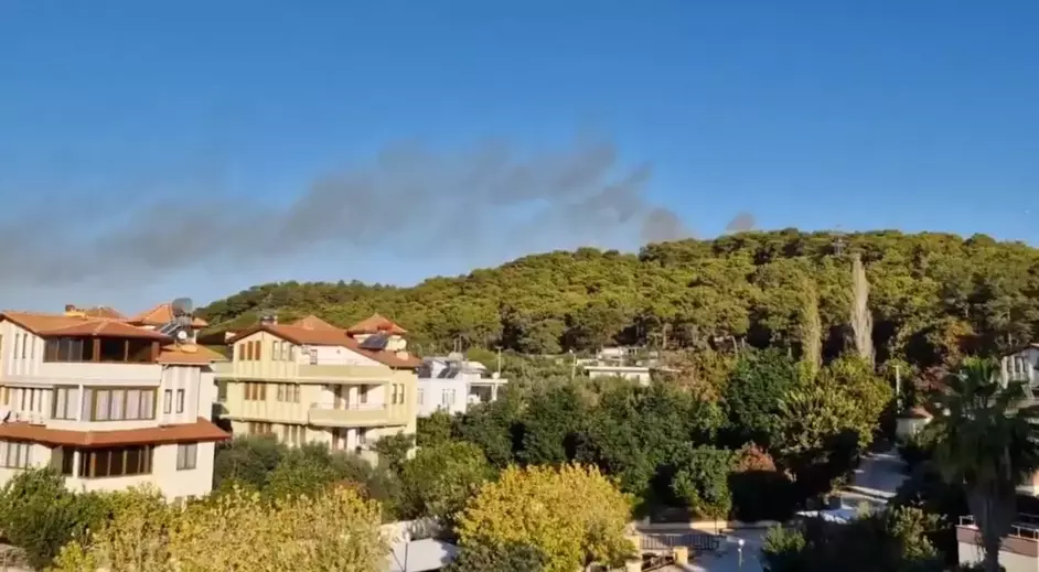 Antalya'da Paramotor Düştü, Yangın Çıktı